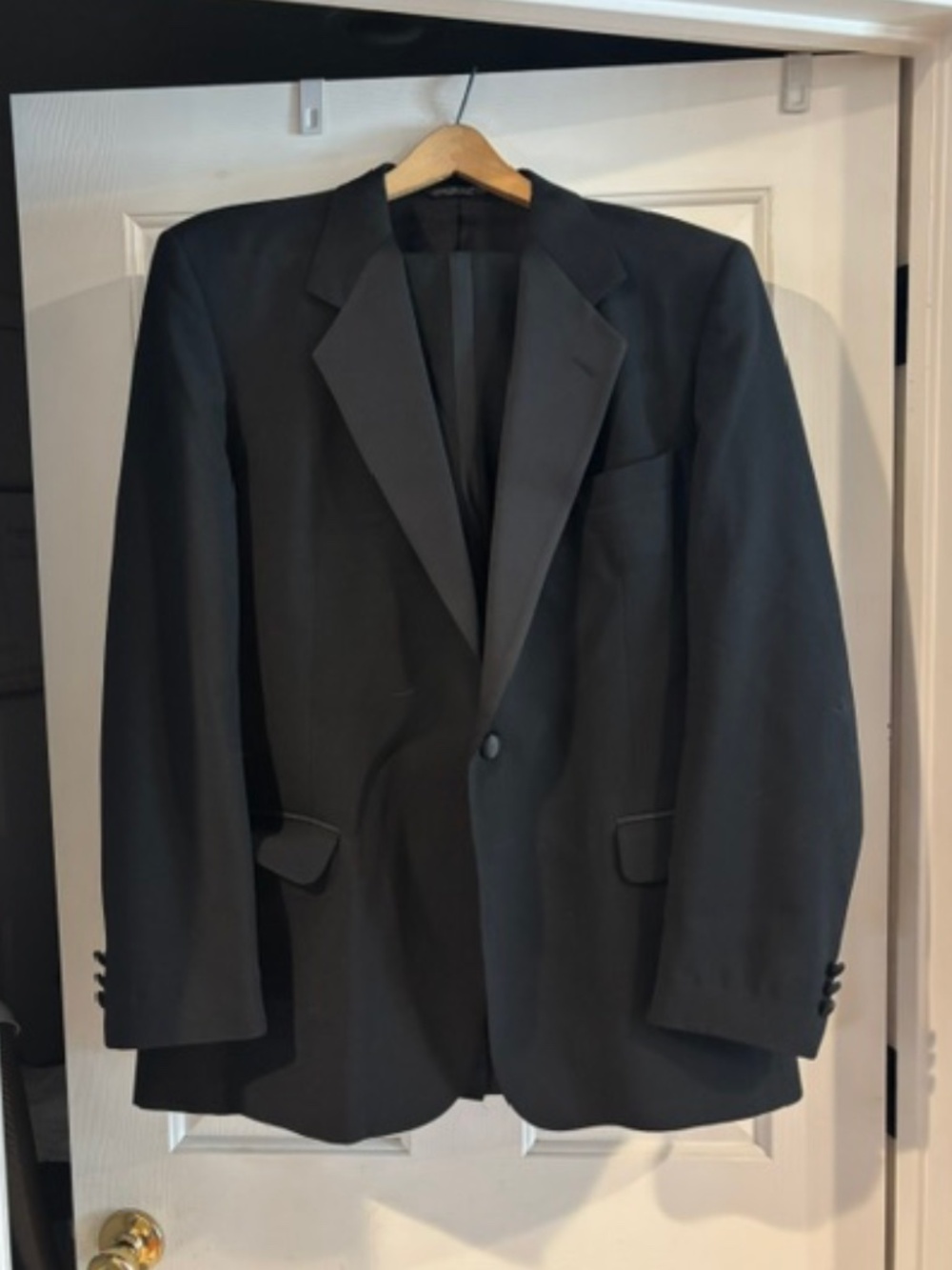 Neil Allyn Formal Collection Sit SZ-4X- Black 2 pc Pant Suit